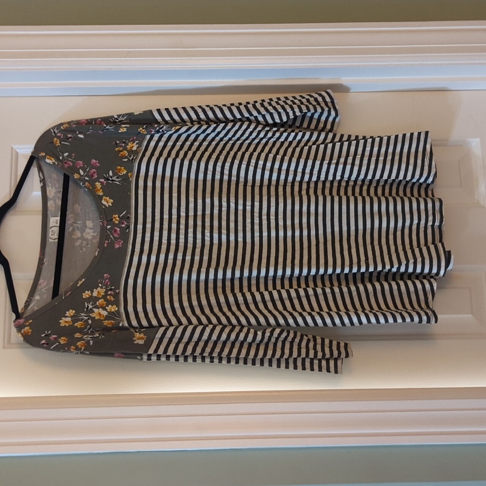 3/4 Sleeve Green Stripe Shirt